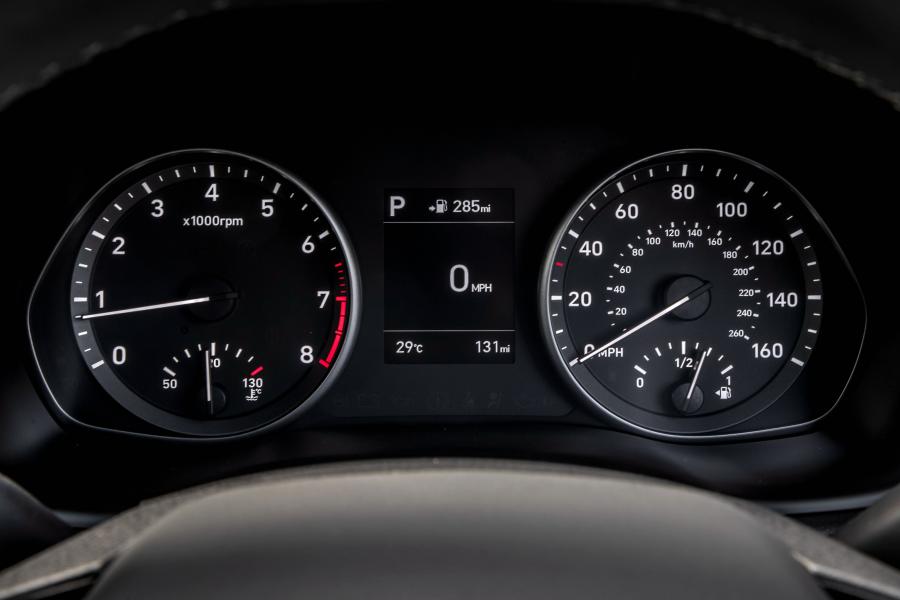 Панель приборов Hyundai i30 N Line (PD) 2018 года  (UK) (фото 14 из 40)